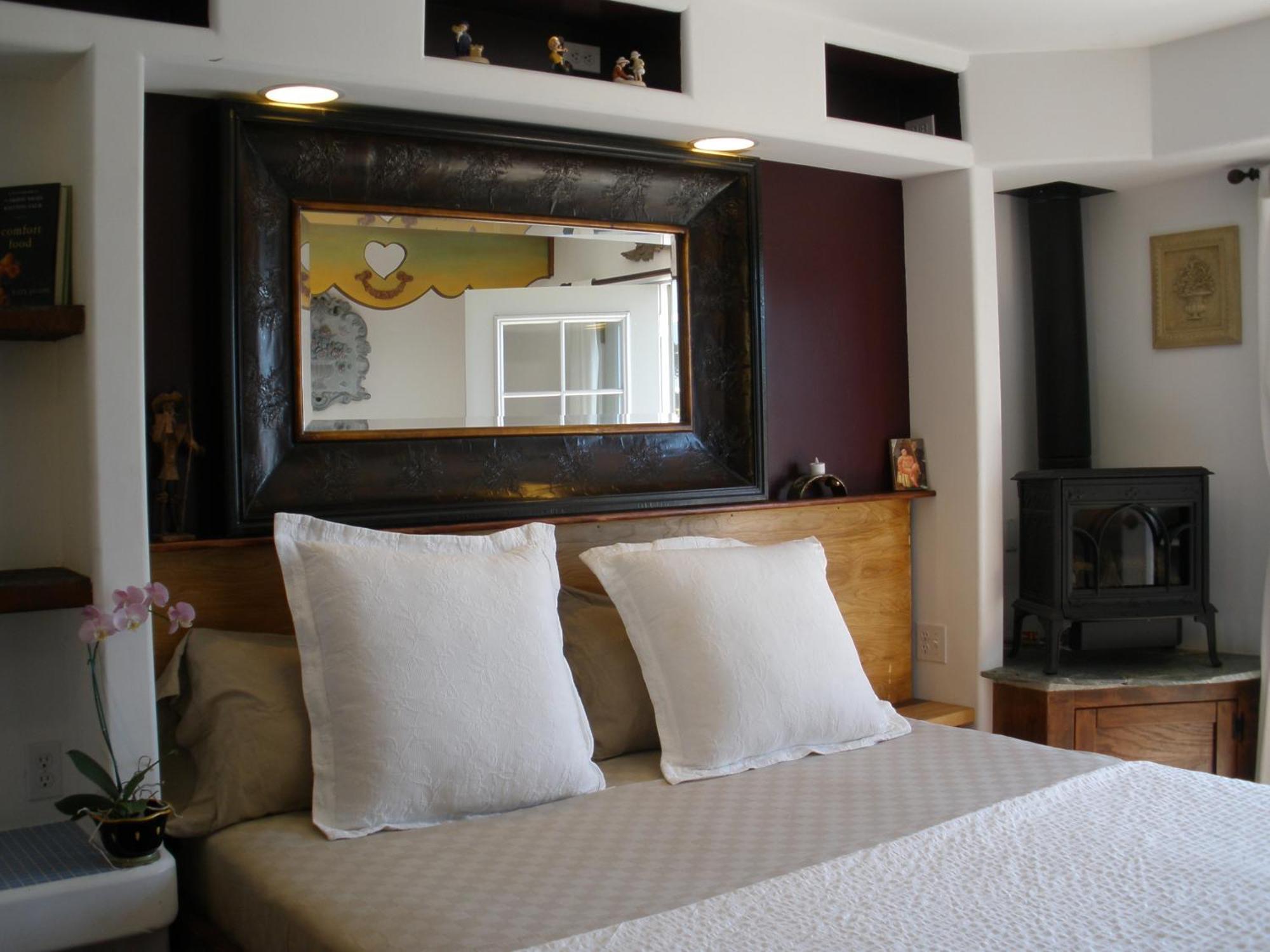 Secret Garden Inn Del Mar Room photo